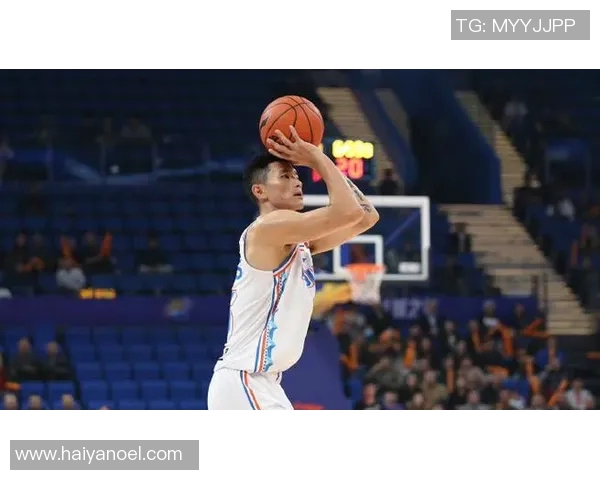 陈林坚：从青涩球员到篮球场上的璀璨明星之路