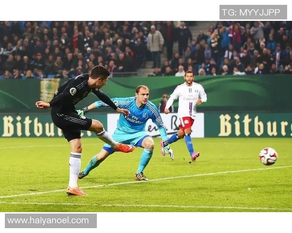 海牙与海伦芬足球比赛比分解析及精彩瞬间回顾 海牙与海伦芬足球比赛比分解析及精彩瞬间回顾